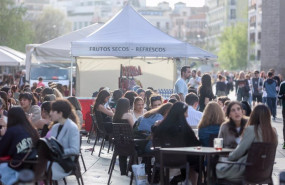 ep archivo   varias personas en la terraza de un bar de madrid