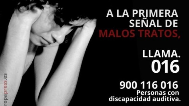 ep cartel informativo del telefono de asistencia para denunciar malos tratos en el ambito familiar