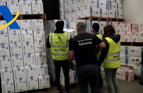 ep desarticulada una organizacion dedicada al contrabando de tabaco con destino a otros paises