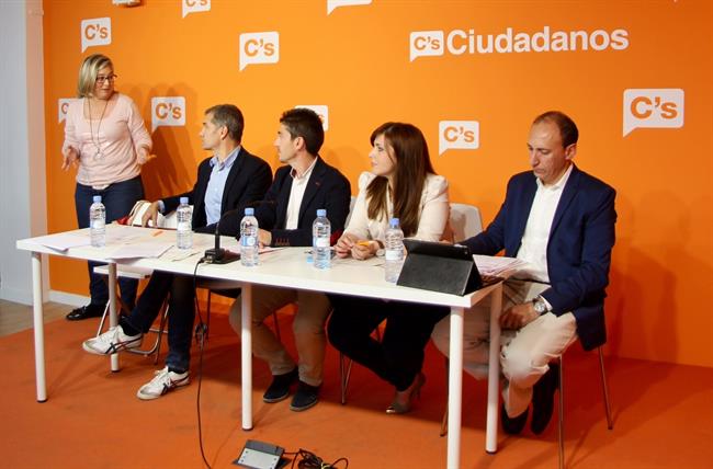 El diputado ha explicado las enmiendas de Cs | CIUDADANOS ep diputadoexplicadoenmiendascs