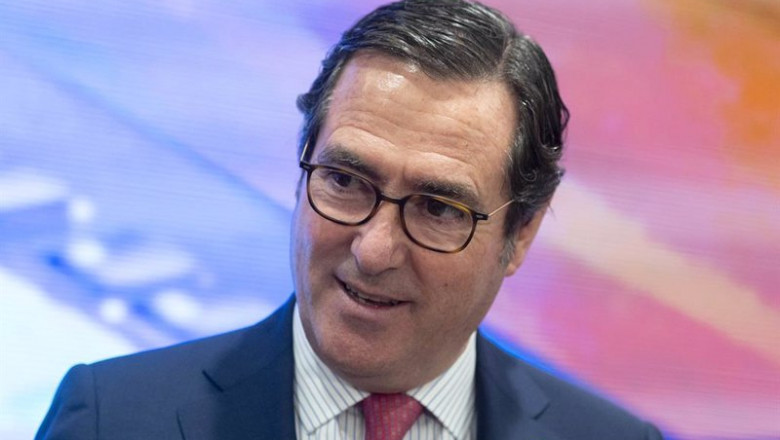 ep el presidente de la ceoe antonio garamendi responde a los medios en la presentacion del proyecto