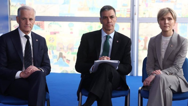 ep el presidente del gobierno pedro sanchez durante la cumbre de la comunidad politica europea ep el presidente del gobierno pedro sanchez durante la cumbre de la comunidad politica europea