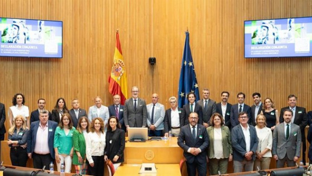 ep el sector eolico y municipios espanoles firman la primera declaracion para un desarrollo local