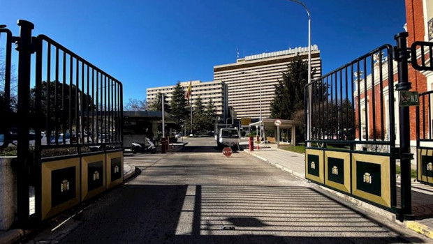 ep entrada al hospital gomez ulla en madrid donde permanecen aislados los 21 espanoles repatriados