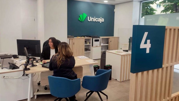 ep imagen de archivo de una oficina de unicaja