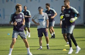 ep jugadorfc barcelona sergi samper izquierda enentrenamiento