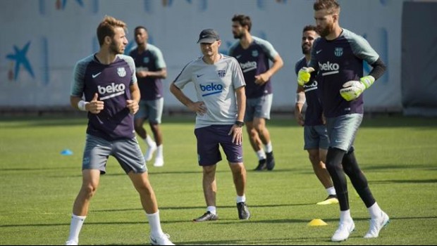ep jugadorfc barcelona sergi samper izquierda enentrenamiento