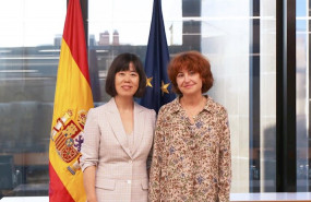 ep maria pena consejera delegada de icex espana exportacion e inversiones junto a xin wang ceo