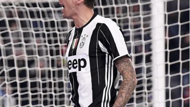 ep mario mandzukic celebragolla juventus