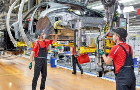 ep produccion de vehiculos hibrido de porsche en leipzig