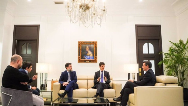 ep reunion entre el alcalde de cordoba jose maria bellido y el vicepresidente de gdels santa barbara ep reunion entre el alcalde de cordoba jose maria bellido y el vicepresidente de gdels santa barbara