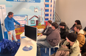 foto 2  alumnos del ies alcntara durante la visita 