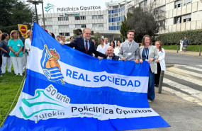 izada bandera real sociedad en tamano grande