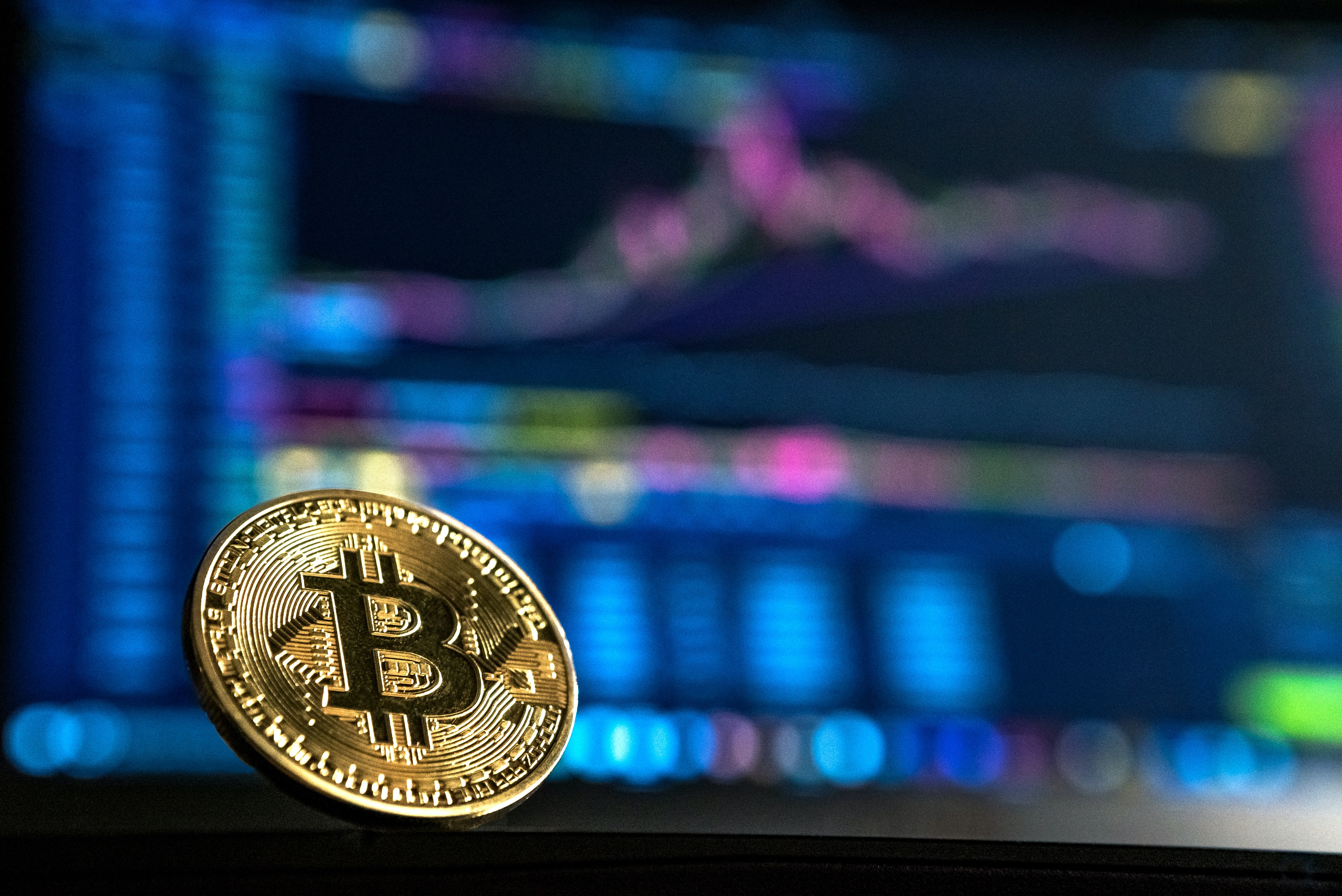 El bitcoin sigue consolidando por debajo de 60.000 y las criptos superan los 2 billones