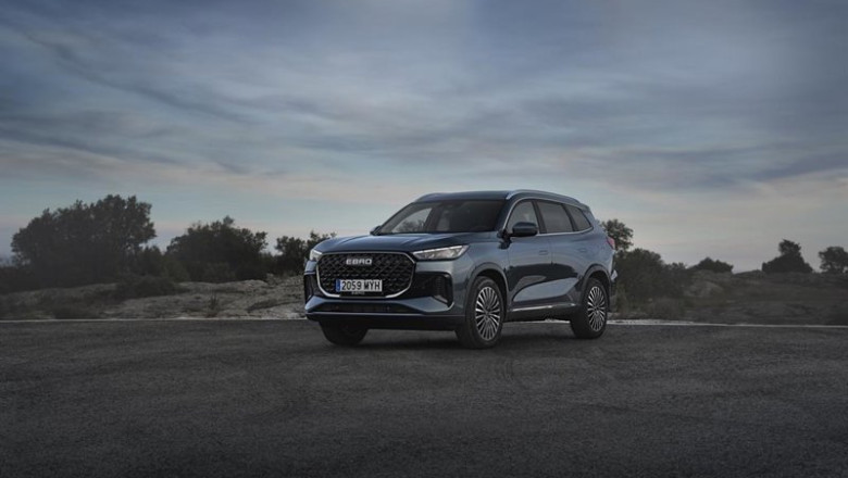 Archivo - EBRO s800, el SUV de siete plazas 'español' que apuesta por el confort y tecnología, desde 36.990 euros | EBRO - Archivo ep archivo ebro s800 el suv de siete plazas espanol que apuesta por el confort y tecnologia desde