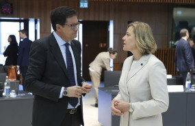 ep archivo   el ministro para la transicion digital y funcion publica oscar lopez charla con la