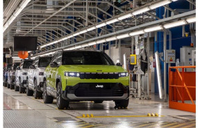 ep archivo   jeep produce la tercera generacion del compass en melfi italia