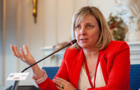 ep archivo   patricia suarez presidenta de asufin durante su intervencion en el curso de verano 20230220140203