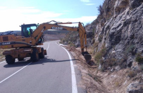 ep archivo trabajos de conservacion en una carretera de la provincia ep archivo trabajos de conservacion en una carretera de la provincia
