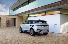 ep archivo   vehiculo enchufable de land rover uno de los que podrian comprar los usuarios gracias