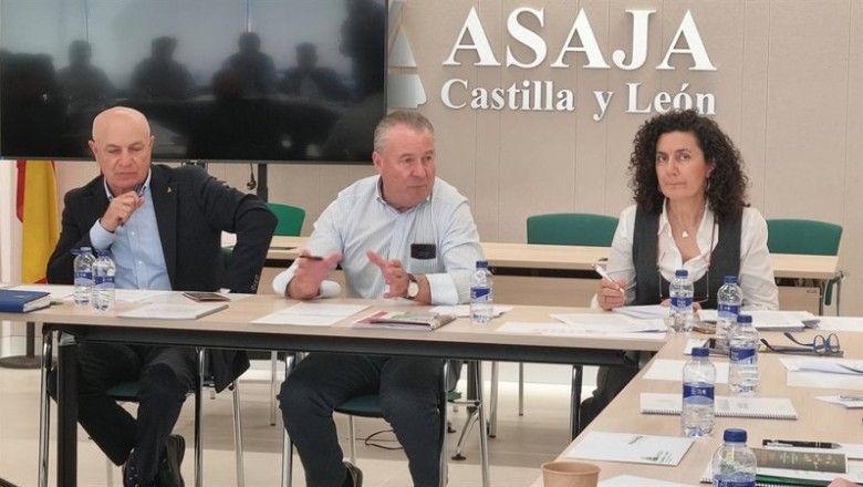 ep donaciano dujo c durante la junta directiva de asaja cyl