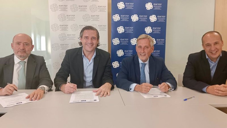 ep el director de escuela fef jesus lopez el presidente de bitbcn lluis mas el director general de ep el director de escuela fef jesus lopez el presidente de bitbcn lluis mas el director general de