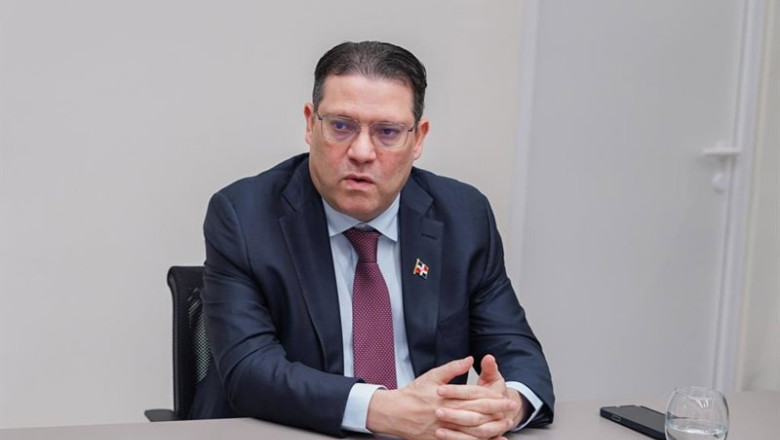 ep el ministro de industria comercio y mipymes de republica dominicana eduardo sanz lovaton durante ep el ministro de industria comercio y mipymes de republica dominicana eduardo sanz lovaton durante