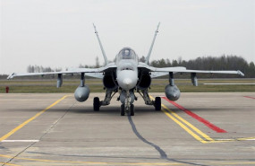 ep f-18 espanol en la mision de policia aerea del baltico