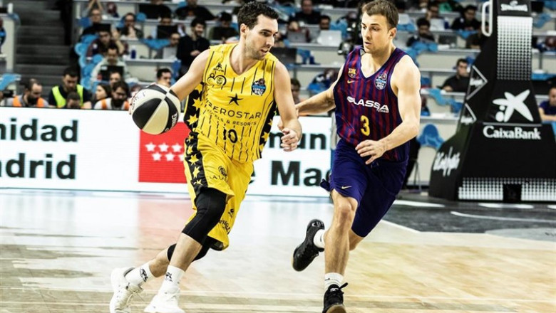 Ferran Bassas junto a Kevin Pangos en el Iberostar Tenerife-Barça Lassa de la Copa del Rey 2019 | Javier Borrego/AFP7 / Europapress - Archivo ep ferran bassasa kevin pangosiberostar tenerife-bara lassala coparey 2019
