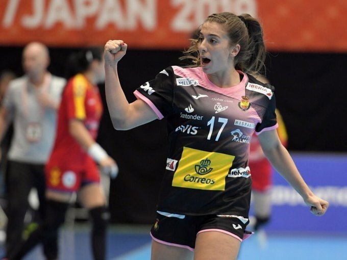 ep jennifer gutierrez con la seleccion espanola femenina de balonmano en el mundial