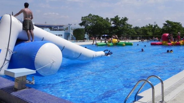 ep juegos hinchablesfiesta acuaticauna piscinahuesca