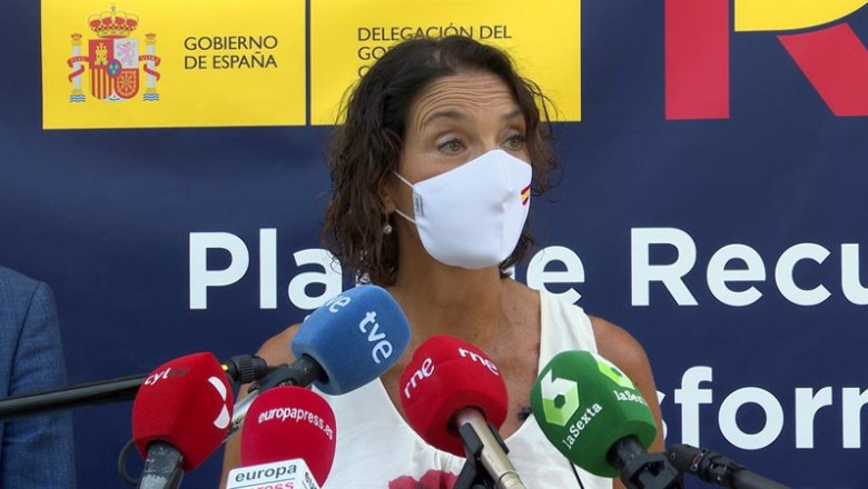 ep la ministra de industria comercio y turismo reyes maroto durante su visita a olmedo valladolid