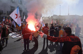 ep manifestantes recorren las calles de a coruna