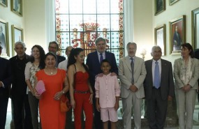 ep mendezvigo recibenino gitanola campanapreguntasamuel