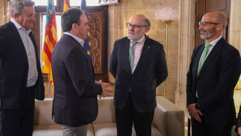 Primera reunión entre el 'president', Juanfran Pérez Llorca, y el presidente de Tragsa, Jesús Casas | GVA ep primera reunion entre el president juanfran perez llorca y el presidente de tragsa jesus casas