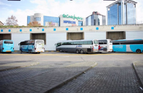 ep varios autobuses en la estacion de autobuses de mendez alvaro ep varios autobuses en la estacion de autobuses de mendez alvaro