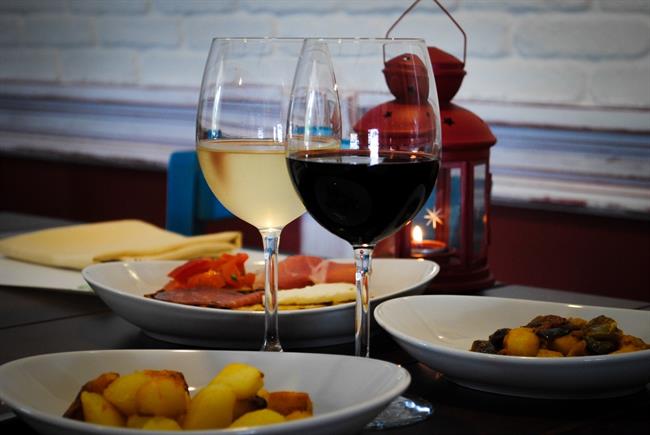 Vino, copa, tapas, tapeo | EUROPA PRESS/DO VALDEPEÑAS ep vino copa tapas tapeo