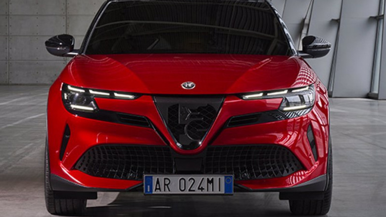 ep alfa romeo cambia el nombre de su suv milano a junior tras controversia con el gobierno italiano