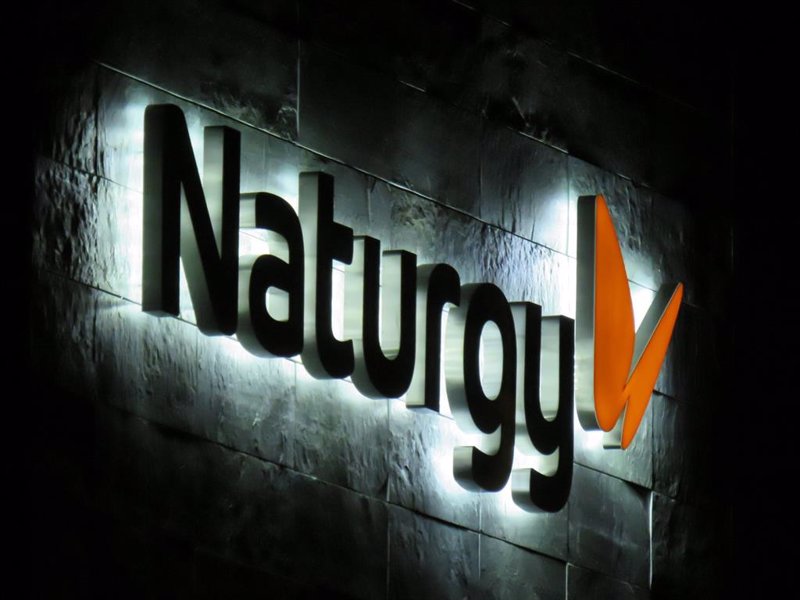 Naturgy gana 557 millones en el semestre tras provisionar 126 millones por Metrogas
