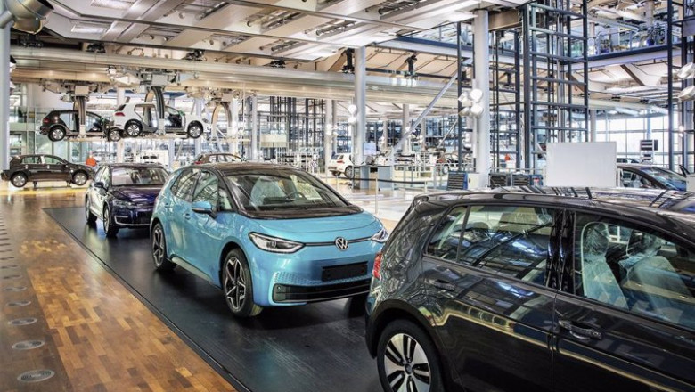 Archivo - Interior de una planta automovilística. | VOLKSWAGEN - Archivo ep archivo - interior de una planta automovilistica