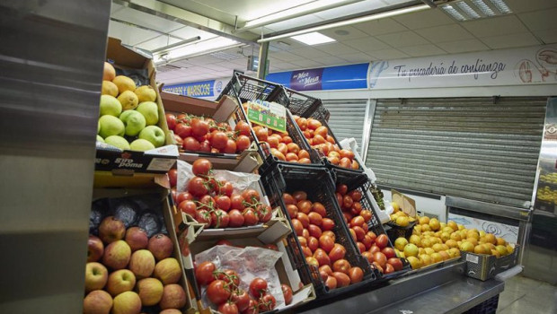 ep archivo   un estante de hortalizas y frutas en el mercado municipal de pacifico a 6 de agosto de