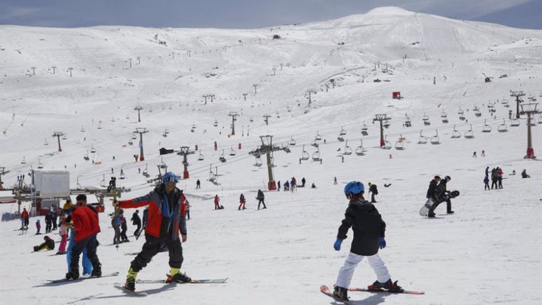 Cierre de temporada en la estación de Sierra Nevada en Granada | Álex Cámara - Europa Press ep cierre de temporada en la estacion de sierra nevada en granada