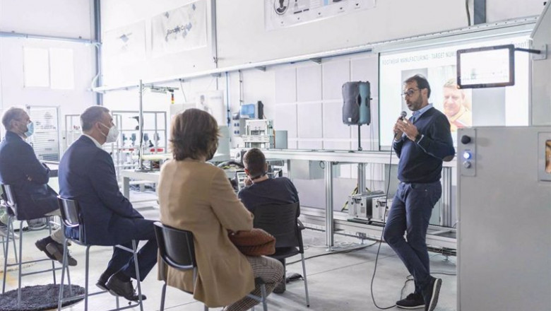 Compañías tecnológicas y empresas del calzado crean un clúster para competir con los gigantes asiáticos | ATREVIA - Archivo ep companias tecnologicas y empresas del calzado crean un cluster para competir con los gigantes
