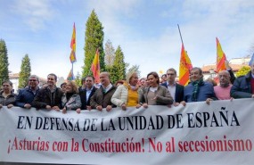 ep dirigentesppforo encabezanmanifestacionla unidadespanao