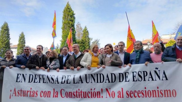 ep dirigentesppforo encabezanmanifestacionla unidadespanao