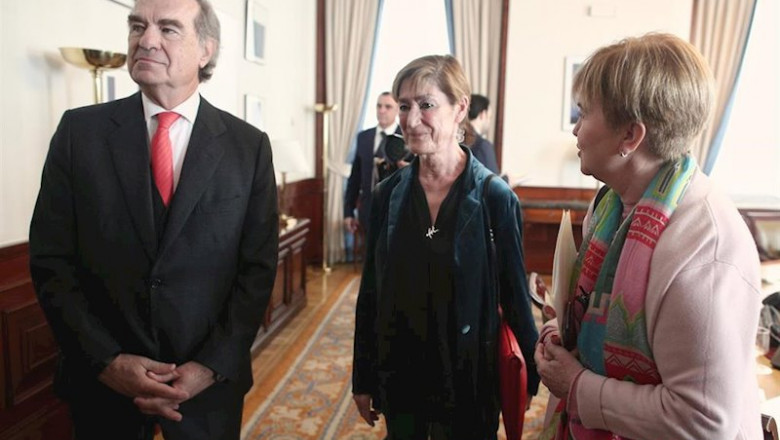 El Decano del Colegio de Abogados de Madrid y Vicepresidente del Consejo General de la Abogacía Española, José María Alonso (1i) y la Presidenta del Consejo General de la Abogacía, Victoria Ortega (2i) | Eduardo Parra - Europa Press ep el decano del colegio de abogados de madrid y vicepresidente del consejo general de la abogacia
