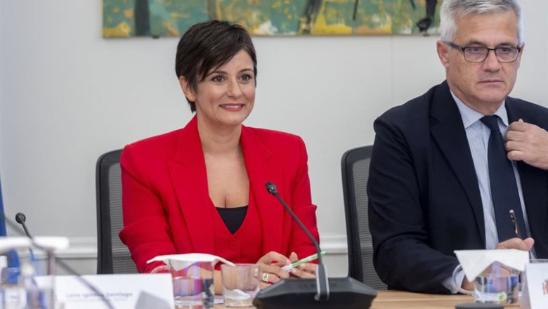 ep i d la ministra de vivienda y agenda urbana isabel rodriguez y el secretario de estado de ep i d la ministra de vivienda y agenda urbana isabel rodriguez y el secretario de estado de