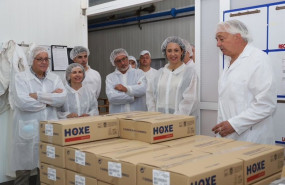 ep la conselleira do medio rural maria jose gomez visita las instalaciones de la queseria hoxe