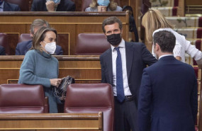 ep la portavoz parlamentaria del pp cuca gamarra y el presidente del pp pablo casado c en una sesion