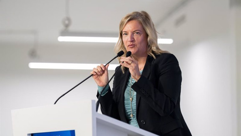ep la presidenta de anged matilde garcia interviene durante la clausura de la asamblea anual de la